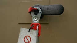 Free Toolbox Talk: Lockout Tagout Training Procedures & Best Practices